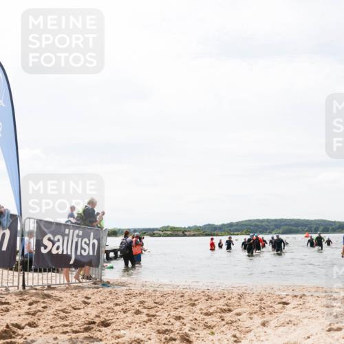 21.06.2026 - Viking Triathlon Michael Strokosch http://msf.ph/oto/9827507 21.06.2026 10:45:47 Schwimmen 54, 562 meine-sportfotos.de
