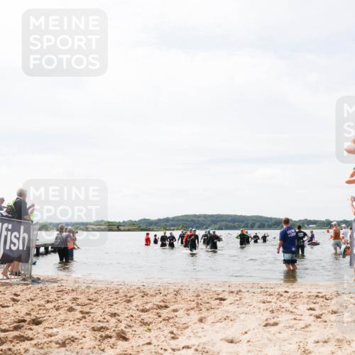 21.06.2026 - Viking Triathlon Michael Strokosch http://msf.ph/oto/9827513 21.06.2026 10:45:49 Schwimmen 54 meine-sportfotos.de
