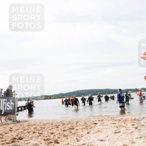 21.06.2026 - Viking Triathlon Michael Strokosch http://msf.ph/oto/9827524 21.06.2026 10:45:53 Schwimmen 172, 389, 405 meine-sportfotos.de
