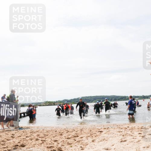 21.06.2026 - Viking Triathlon Michael Strokosch http://msf.ph/oto/9827535 21.06.2026 10:45:57 Schwimmen 172, 196, 245, 331, 389, 405, 534, 539 meine-sportfotos.de