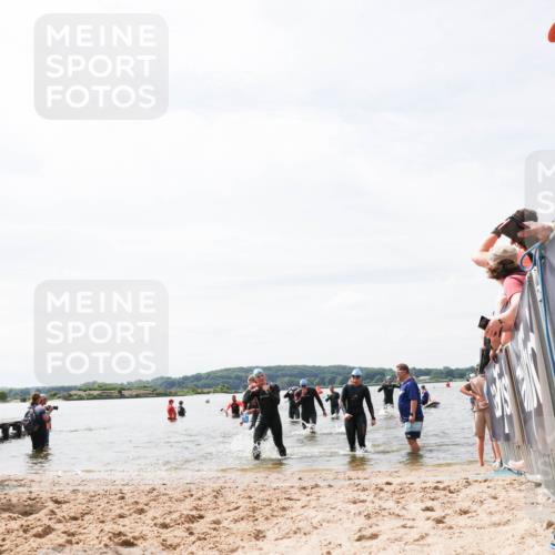 21.06.2026 - Viking Triathlon Michael Strokosch http://msf.ph/oto/9827587 21.06.2026 10:46:14 Schwimmen 91, 107, 403, 448, 494, 510, 555, 563 meine-sportfotos.de