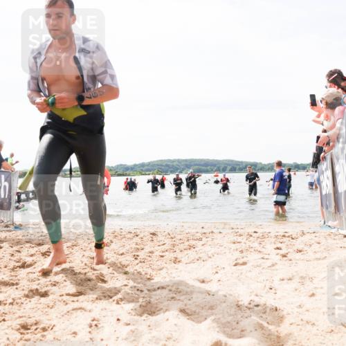 21.06.2026 - Viking Triathlon Michael Strokosch http://msf.ph/oto/9827639 21.06.2026 10:46:32 Schwimmen 156, 322, 324, 363, 388, 497, 654 meine-sportfotos.de