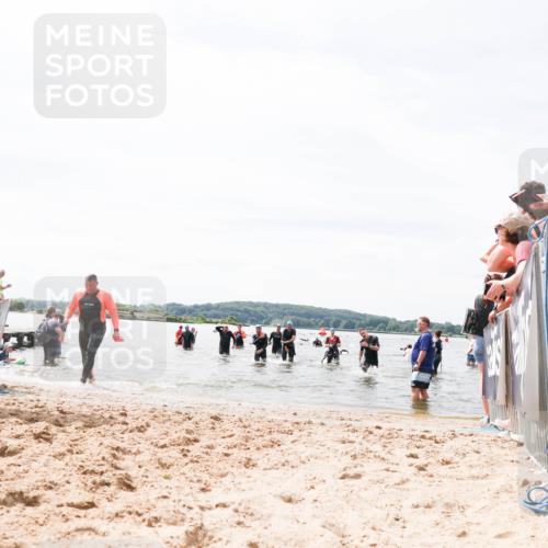 21.06.2026 - Viking Triathlon Michael Strokosch http://msf.ph/oto/9827642 21.06.2026 10:46:33 Schwimmen 156, 363, 388, 497, 654 meine-sportfotos.de