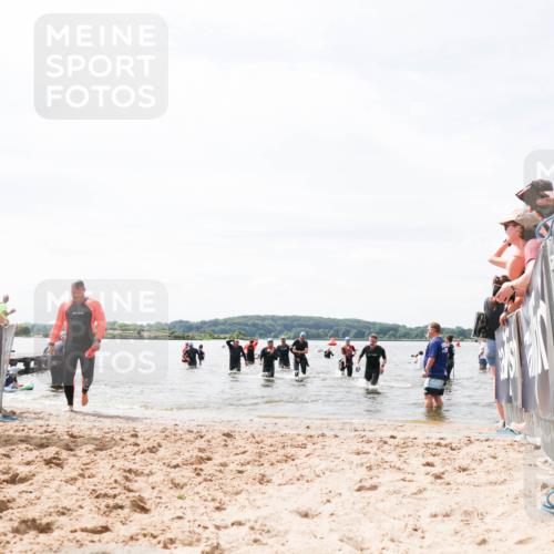 21.06.2026 - Viking Triathlon Michael Strokosch http://msf.ph/oto/9827644 21.06.2026 10:46:33 Schwimmen 156, 363, 388, 497, 654 meine-sportfotos.de