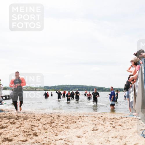 21.06.2026 - Viking Triathlon Michael Strokosch http://msf.ph/oto/9827647 21.06.2026 10:46:34 Schwimmen 156, 363, 388, 497, 654 meine-sportfotos.de