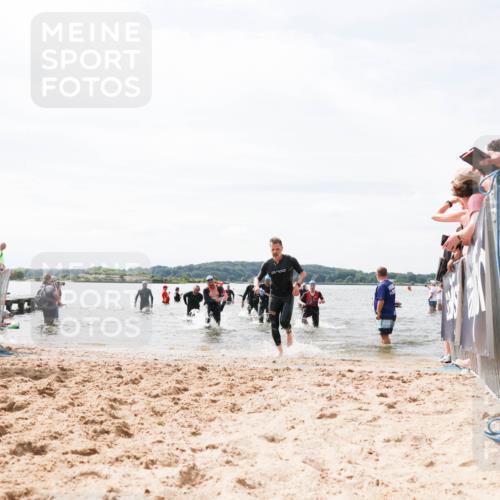 21.06.2026 - Viking Triathlon Michael Strokosch http://msf.ph/oto/9827655 21.06.2026 10:46:37 Schwimmen 156, 260, 363, 388, 414, 650, 654 meine-sportfotos.de
