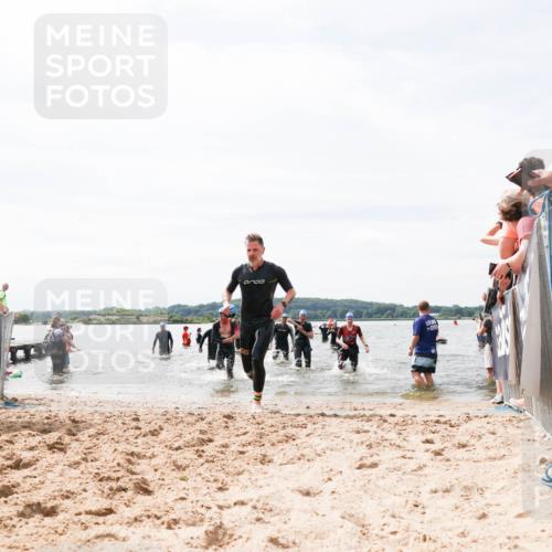 21.06.2026 - Viking Triathlon Michael Strokosch http://msf.ph/oto/9827658 21.06.2026 10:46:38 Schwimmen 156, 260, 363, 388, 414, 650, 654 meine-sportfotos.de