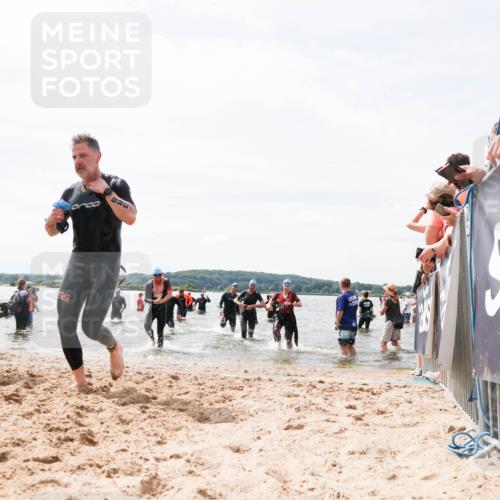 21.06.2026 - Viking Triathlon Michael Strokosch http://msf.ph/oto/9827662 21.06.2026 10:46:39 Schwimmen 156, 260, 363, 388, 414, 650, 654 meine-sportfotos.de