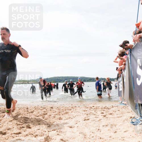 21.06.2026 - Viking Triathlon Michael Strokosch http://msf.ph/oto/9827663 21.06.2026 10:46:39 Schwimmen 156, 260, 363, 388, 414, 650, 654 meine-sportfotos.de
