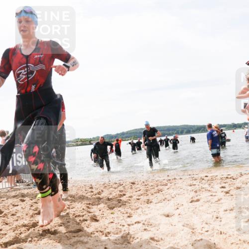 21.06.2026 - Viking Triathlon Michael Strokosch http://msf.ph/oto/9827673 21.06.2026 10:46:43 Schwimmen 156, 260, 341, 363, 388, 414, 443, 650 meine-sportfotos.de