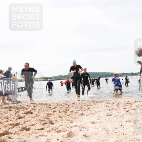 21.06.2026 - Viking Triathlon Michael Strokosch http://msf.ph/oto/9827679 21.06.2026 10:46:45 Schwimmen 156, 260, 341, 363, 414, 443, 476, 650 meine-sportfotos.de