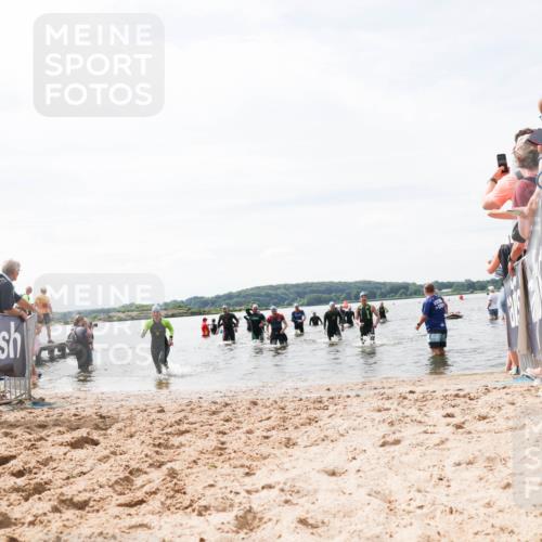 21.06.2026 - Viking Triathlon Michael Strokosch http://msf.ph/oto/9827781 21.06.2026 10:47:19 Schwimmen 116, 155, 317, 321, 458 meine-sportfotos.de