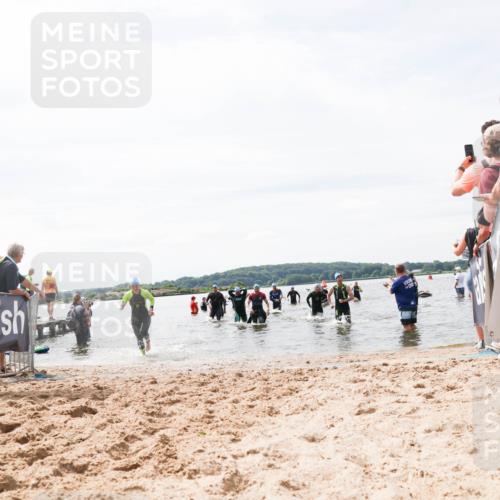 21.06.2026 - Viking Triathlon Michael Strokosch http://msf.ph/oto/9827783 21.06.2026 10:47:19 Schwimmen 116, 155, 317, 321, 458 meine-sportfotos.de