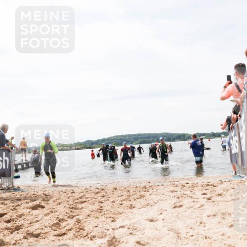 21.06.2026 - Viking Triathlon Michael Strokosch http://msf.ph/oto/9827786 21.06.2026 10:47:20 Schwimmen 116, 155, 212, 317, 321 meine-sportfotos.de