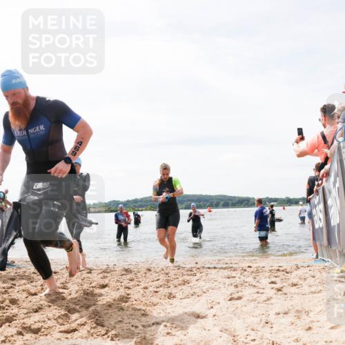 21.06.2026 - Viking Triathlon Michael Strokosch http://msf.ph/oto/9827832 21.06.2026 10:47:37 Schwimmen 56, 297, 304, 352, 353, 469, 554, 571 meine-sportfotos.de