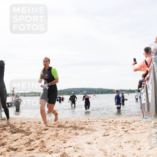 21.06.2026 - Viking Triathlon Michael Strokosch http://msf.ph/oto/9827835 21.06.2026 10:47:38 Schwimmen 56, 297, 304, 353, 469, 554, 571 meine-sportfotos.de