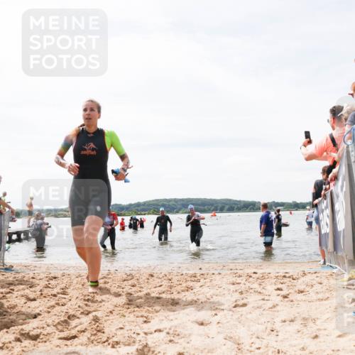 21.06.2026 - Viking Triathlon Michael Strokosch http://msf.ph/oto/9827836 21.06.2026 10:47:39 Schwimmen 56, 297, 304, 353, 469, 554, 571 meine-sportfotos.de