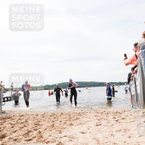 21.06.2026 - Viking Triathlon Michael Strokosch http://msf.ph/oto/9827845 21.06.2026 10:47:42 Schwimmen 56, 297, 304, 554, 571 meine-sportfotos.de