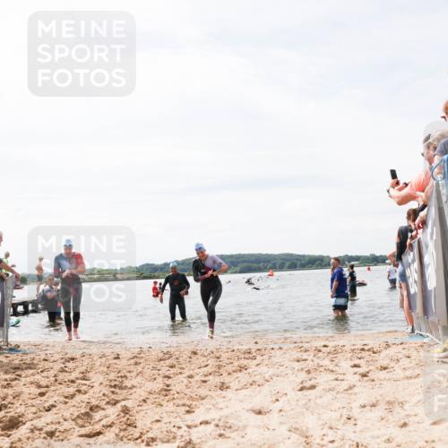 21.06.2026 - Viking Triathlon Michael Strokosch http://msf.ph/oto/9827847 21.06.2026 10:47:42 Schwimmen 56, 297, 304, 554, 571 meine-sportfotos.de