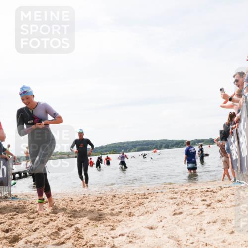 21.06.2026 - Viking Triathlon Michael Strokosch http://msf.ph/oto/9827856 21.06.2026 10:47:45 Schwimmen 56, 297, 554, 574 meine-sportfotos.de