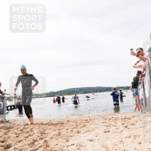 21.06.2026 - Viking Triathlon Michael Strokosch http://msf.ph/oto/9827862 21.06.2026 10:47:47 Schwimmen 56, 297, 554, 574 meine-sportfotos.de