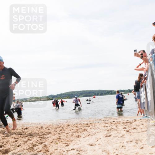 21.06.2026 - Viking Triathlon Michael Strokosch http://msf.ph/oto/9827864 21.06.2026 10:47:48 Schwimmen 56, 297, 554, 574 meine-sportfotos.de