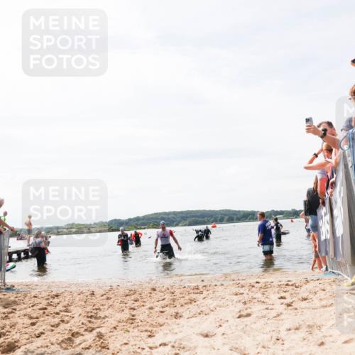 21.06.2026 - Viking Triathlon Michael Strokosch http://msf.ph/oto/9827868 21.06.2026 10:47:49 Schwimmen 56, 297, 554, 574 meine-sportfotos.de