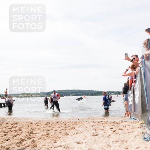 21.06.2026 - Viking Triathlon Michael Strokosch http://msf.ph/oto/9827871 21.06.2026 10:47:50 Schwimmen 56, 60, 297, 574 meine-sportfotos.de