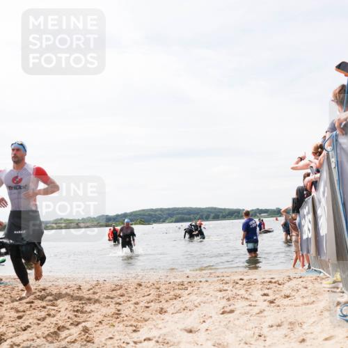 21.06.2026 - Viking Triathlon Michael Strokosch http://msf.ph/oto/9827880 21.06.2026 10:47:53 Schwimmen 60, 574 meine-sportfotos.de