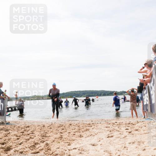 21.06.2026 - Viking Triathlon Michael Strokosch http://msf.ph/oto/9827895 21.06.2026 10:47:58 Schwimmen 60, 574 meine-sportfotos.de