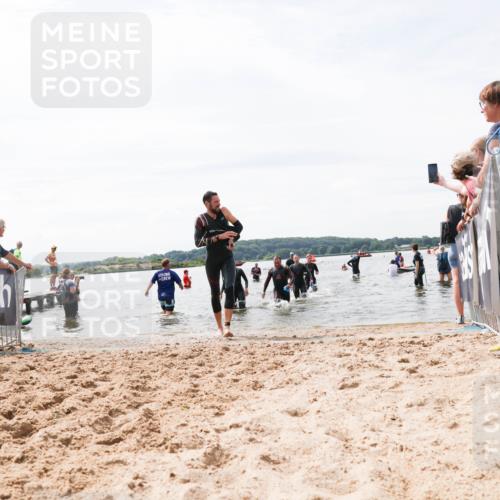 21.06.2026 - Viking Triathlon Michael Strokosch http://msf.ph/oto/9827985 21.06.2026 10:48:28 Schwimmen 101, 185, 207, 306, 495, 662 meine-sportfotos.de