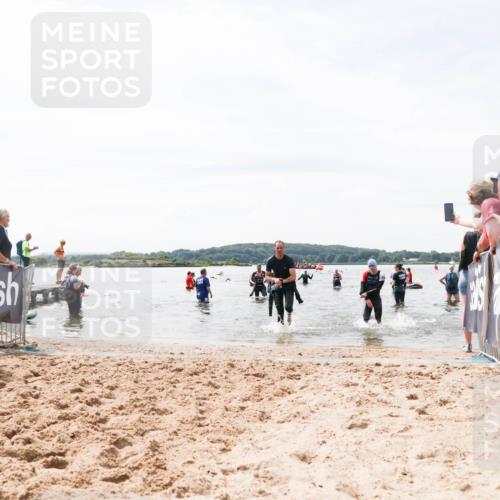 21.06.2026 - Viking Triathlon Michael Strokosch http://msf.ph/oto/9828023 21.06.2026 10:48:41 Schwimmen 181, 207, 209, 495 meine-sportfotos.de
