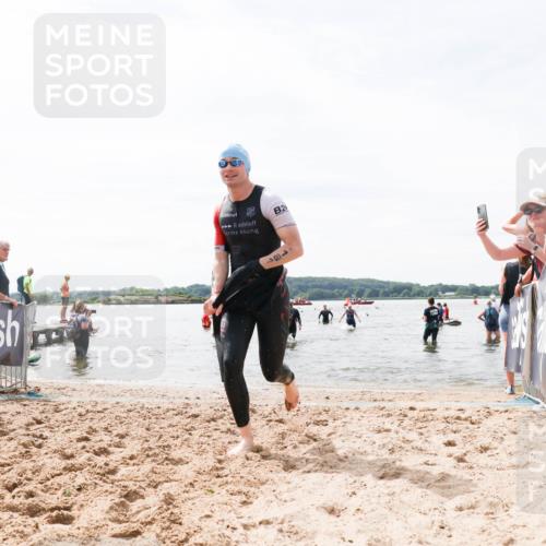 21.06.2026 - Viking Triathlon Michael Strokosch http://msf.ph/oto/9828034 21.06.2026 10:48:44 Schwimmen 181, 209 meine-sportfotos.de