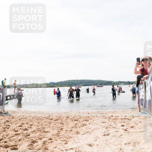 21.06.2026 - Viking Triathlon Michael Strokosch http://msf.ph/oto/9828038 21.06.2026 10:48:46 Schwimmen 181, 209, 223, 409 meine-sportfotos.de