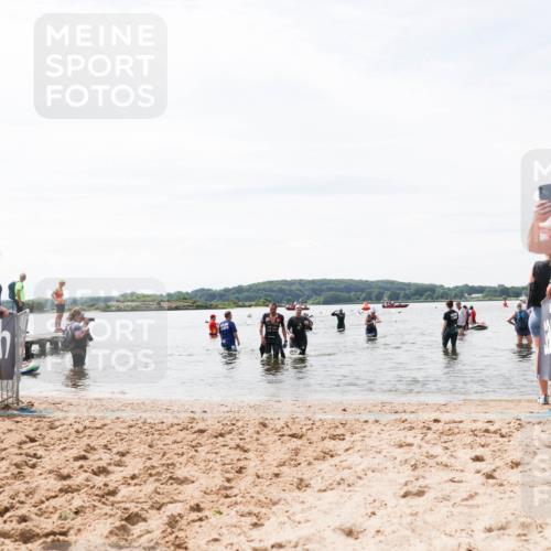 21.06.2026 - Viking Triathlon Michael Strokosch http://msf.ph/oto/9828041 21.06.2026 10:48:47 Schwimmen 181, 209, 223, 409 meine-sportfotos.de