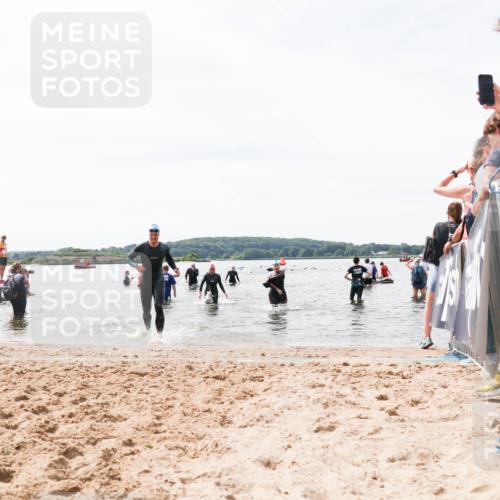 21.06.2026 - Viking Triathlon Michael Strokosch http://msf.ph/oto/9828113 21.06.2026 10:49:11 Schwimmen 291, 434, 498, 615 meine-sportfotos.de