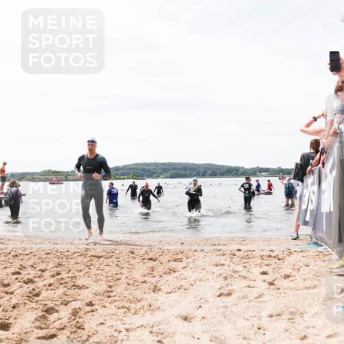 21.06.2026 - Viking Triathlon Michael Strokosch http://msf.ph/oto/9828116 21.06.2026 10:49:12 Schwimmen 291, 434, 498, 615 meine-sportfotos.de