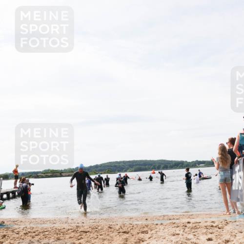 21.06.2026 - Viking Triathlon Michael Strokosch http://msf.ph/oto/9828188 21.06.2026 10:49:36 Schwimmen 206, 463, 483, 541 meine-sportfotos.de