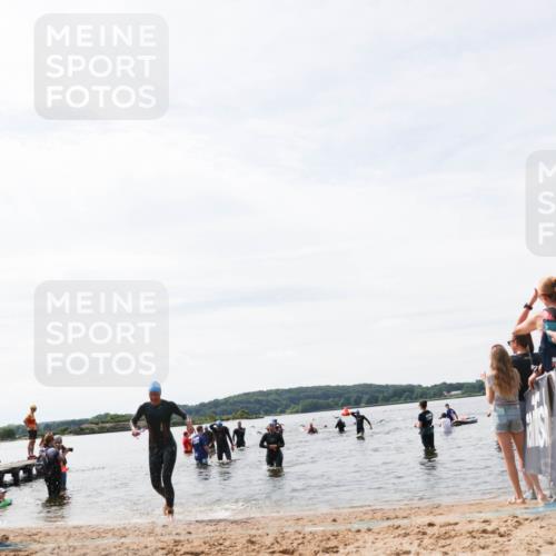 21.06.2026 - Viking Triathlon Michael Strokosch http://msf.ph/oto/9828190 21.06.2026 10:49:36 Schwimmen 206, 463, 483, 541 meine-sportfotos.de