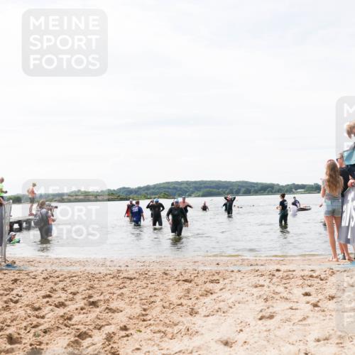 21.06.2026 - Viking Triathlon Michael Strokosch http://msf.ph/oto/9828196 21.06.2026 10:49:39 Schwimmen 206, 463, 483 meine-sportfotos.de