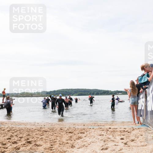21.06.2026 - Viking Triathlon Michael Strokosch http://msf.ph/oto/9828203 21.06.2026 10:49:42 Schwimmen 206, 298, 483 meine-sportfotos.de