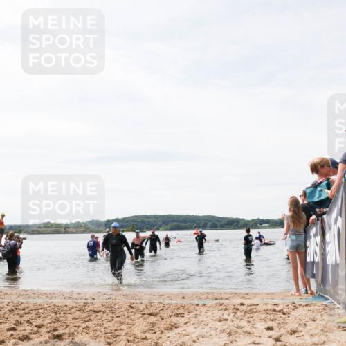 21.06.2026 - Viking Triathlon Michael Strokosch http://msf.ph/oto/9828206 21.06.2026 10:49:43 Schwimmen 75, 206, 298, 483 meine-sportfotos.de