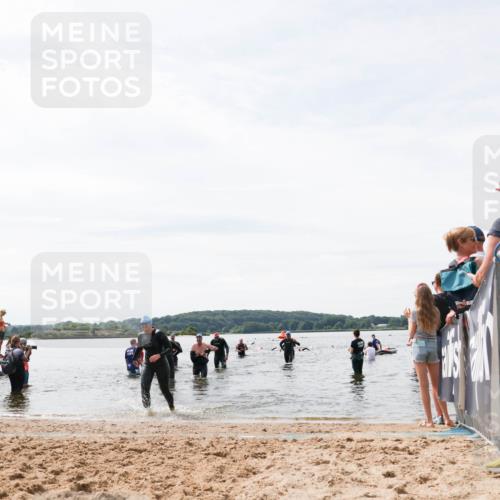 21.06.2026 - Viking Triathlon Michael Strokosch http://msf.ph/oto/9828207 21.06.2026 10:49:43 Schwimmen 75, 206, 298, 483 meine-sportfotos.de