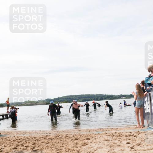 21.06.2026 - Viking Triathlon Michael Strokosch http://msf.ph/oto/9828219 21.06.2026 10:49:47 Schwimmen 75, 178, 206, 298, 629 meine-sportfotos.de