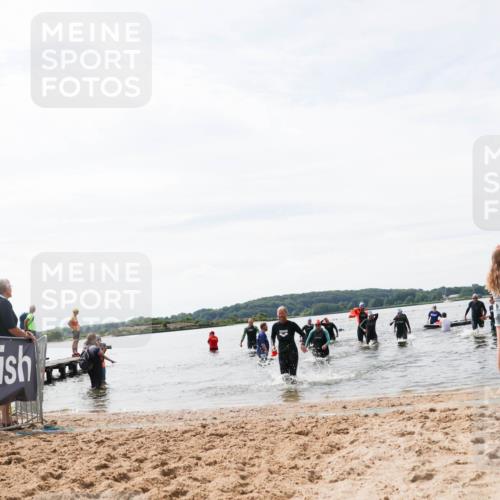 21.06.2026 - Viking Triathlon Michael Strokosch http://msf.ph/oto/9828279 21.06.2026 10:50:09 Schwimmen 630, 639, 659 meine-sportfotos.de