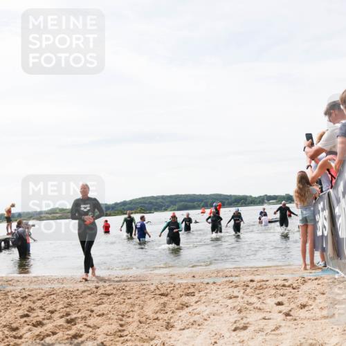 21.06.2026 - Viking Triathlon Michael Strokosch http://msf.ph/oto/9828285 21.06.2026 10:50:11 Schwimmen 630, 639, 659 meine-sportfotos.de