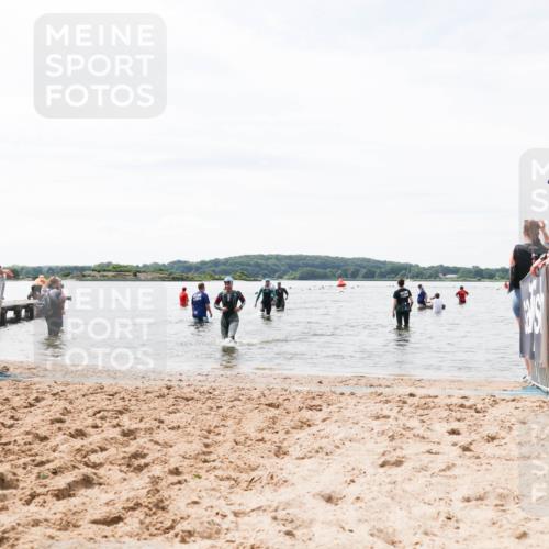 21.06.2026 - Viking Triathlon Michael Strokosch http://msf.ph/oto/9828348 21.06.2026 10:50:32 Schwimmen 261, 382, 603 meine-sportfotos.de