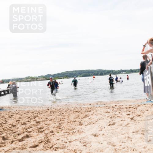 21.06.2026 - Viking Triathlon Michael Strokosch http://msf.ph/oto/9828352 21.06.2026 10:50:34 Schwimmen 261, 382 meine-sportfotos.de