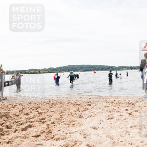 21.06.2026 - Viking Triathlon Michael Strokosch http://msf.ph/oto/9828362 21.06.2026 10:50:37 Schwimmen 261 meine-sportfotos.de