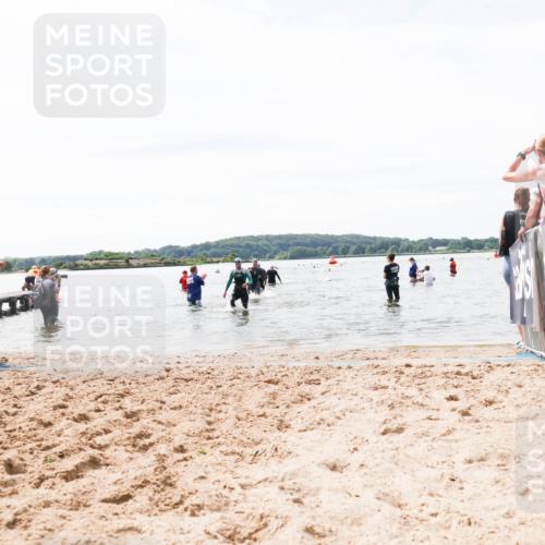 21.06.2026 - Viking Triathlon Michael Strokosch http://msf.ph/oto/9828364 21.06.2026 10:50:38 Schwimmen 261 meine-sportfotos.de